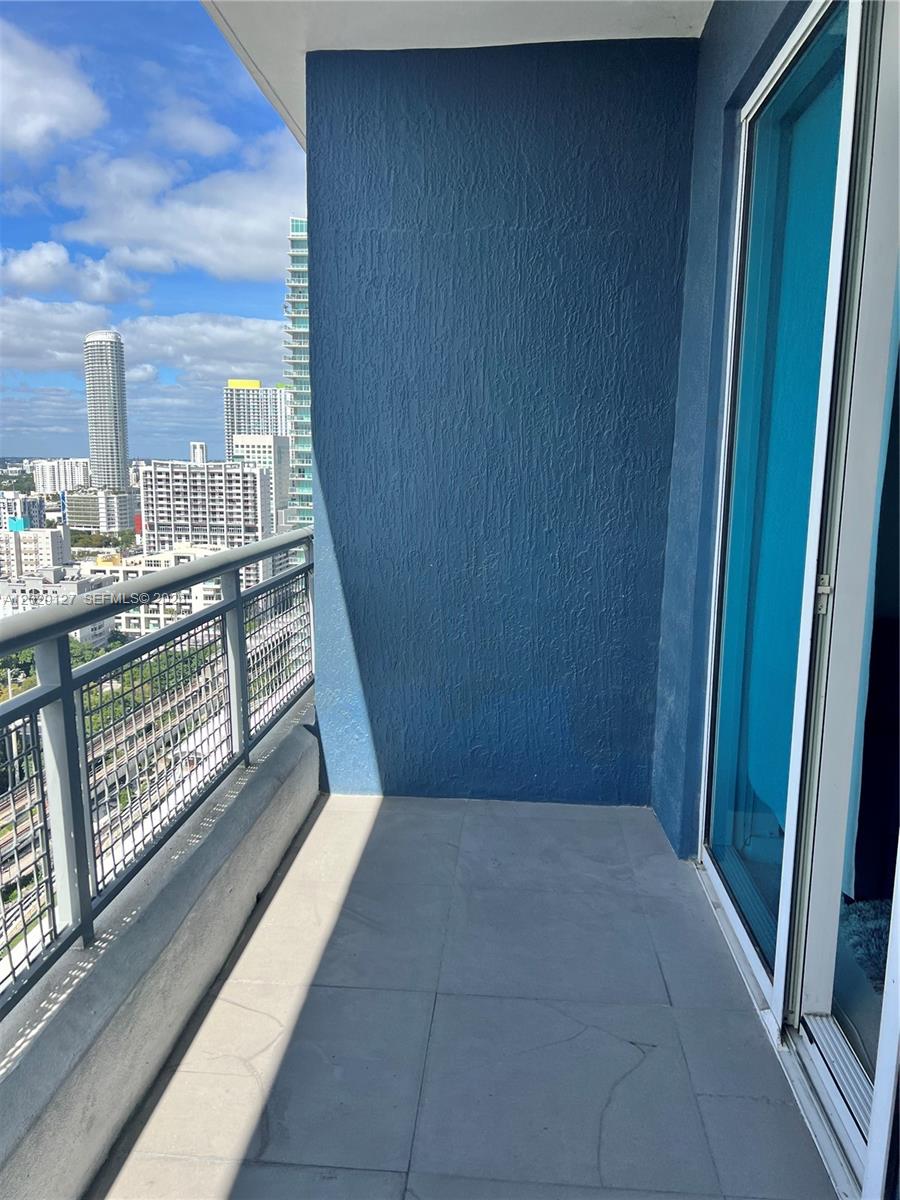 image Infinity at Brickell7