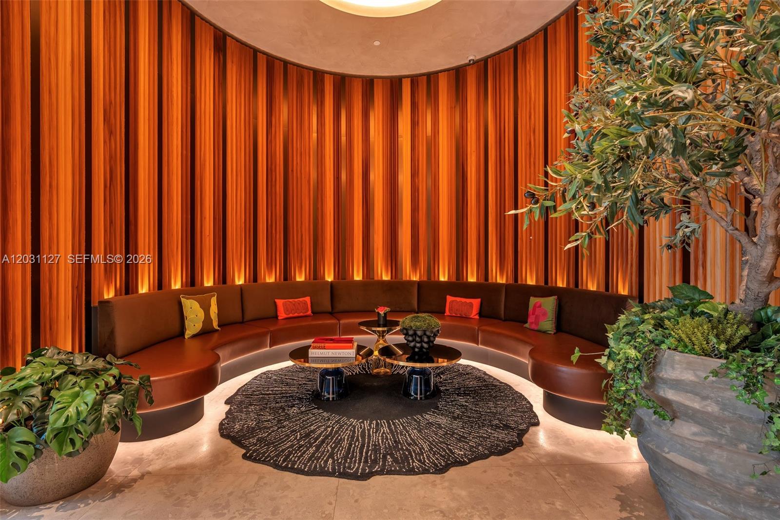 image E11EVEN Hotel & Residences9