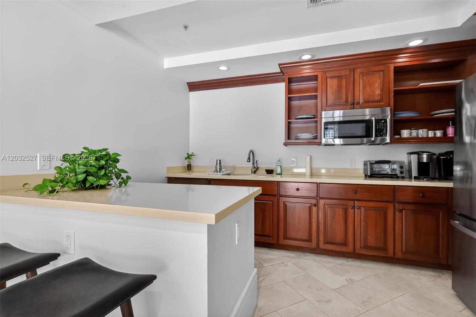 2901 S Bayshore #4A Miami, FL 33133