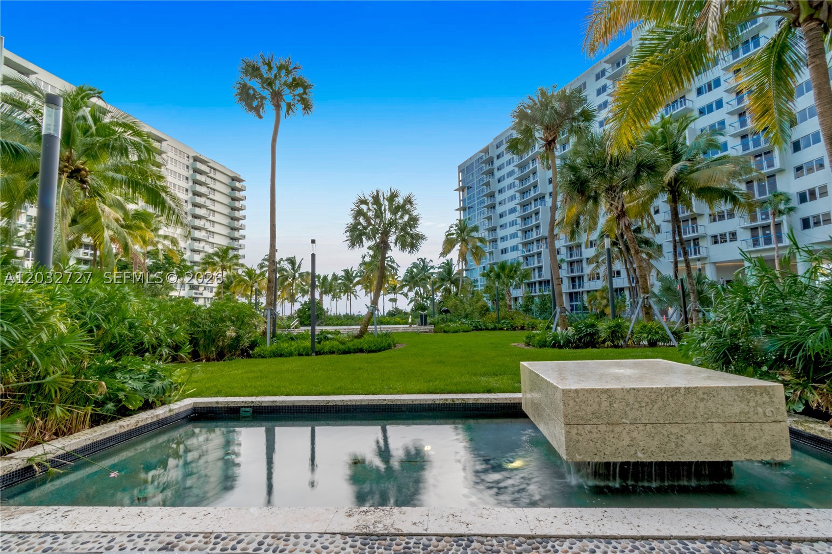 image Flamingo South Beach13