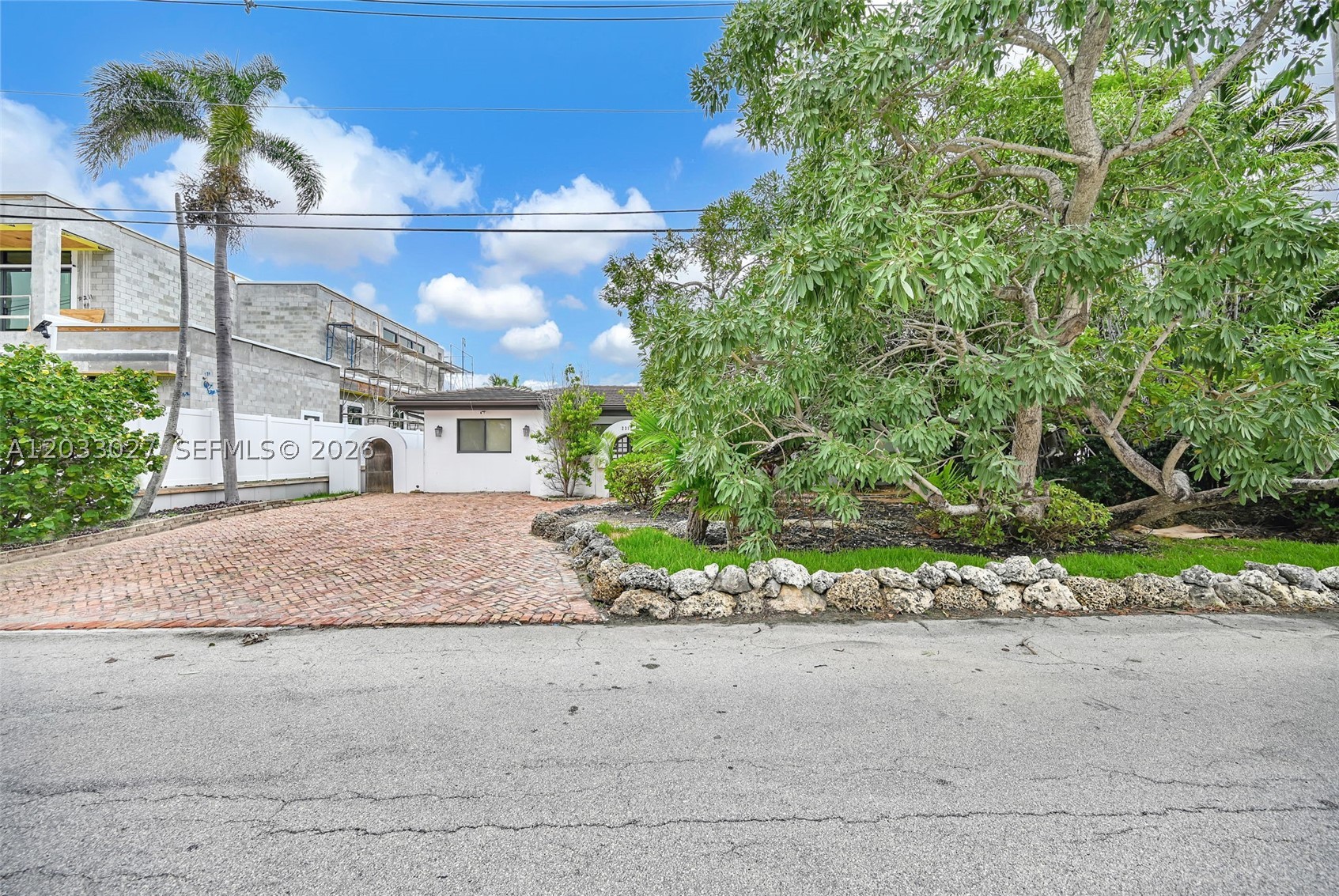 2311 Delmar Pl Fort Lauderdale, FL 33301