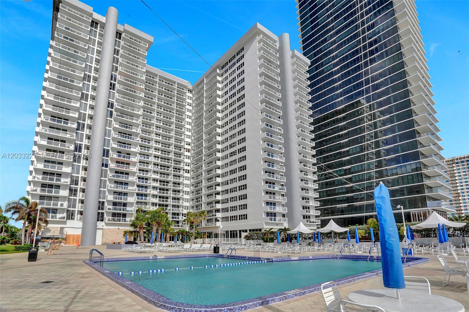 2030 S Ocean Dr #821 Hallandale Beach, FL 33009
