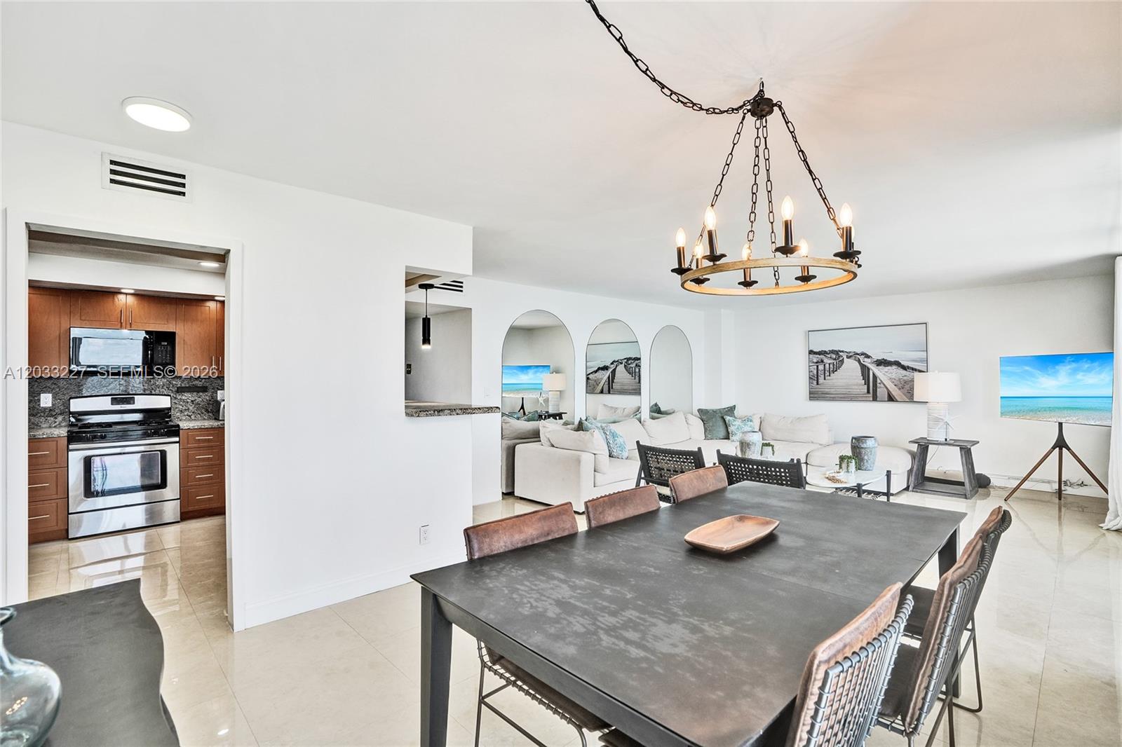 2030 S Ocean Dr #821 Hallandale Beach, FL 33009