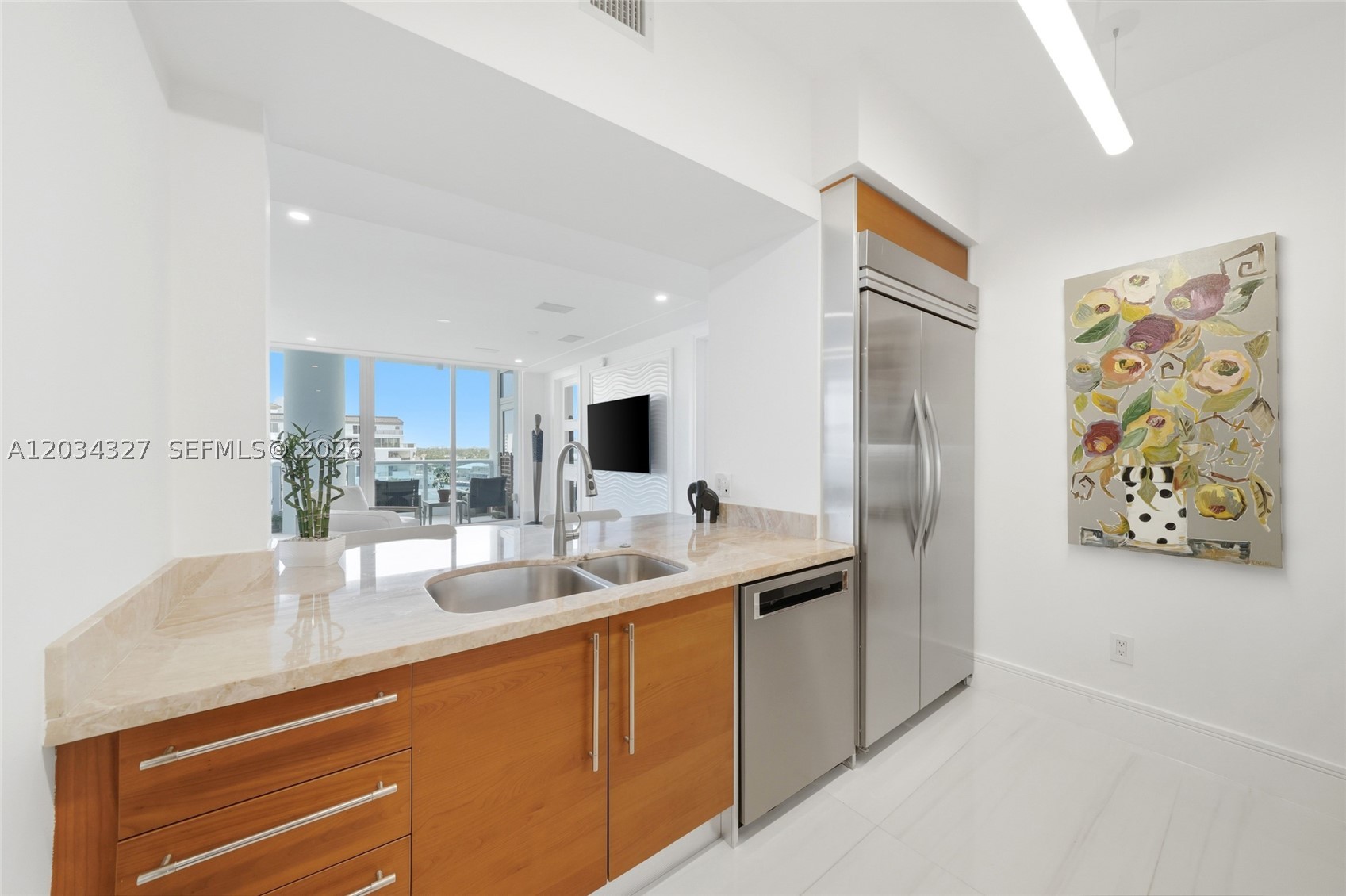 715 Bayshore Dr #705 Fort Lauderdale, FL 33304