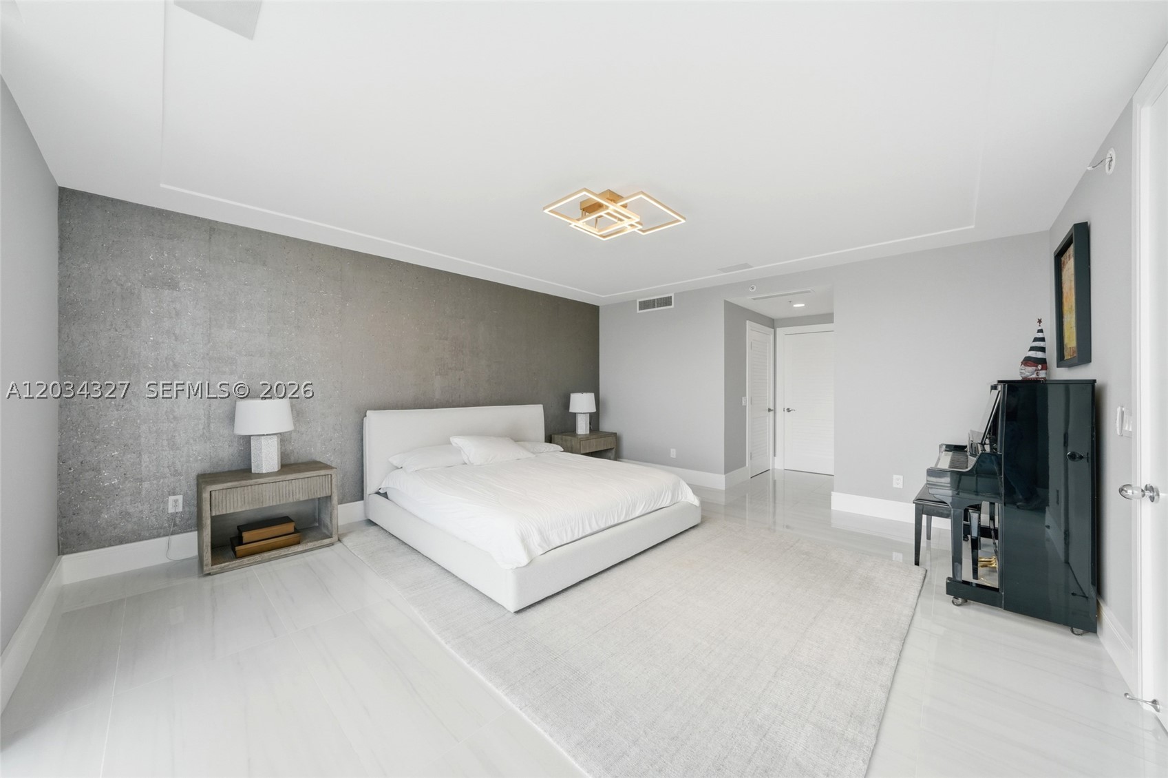 715 Bayshore Dr #705 Fort Lauderdale, FL 33304