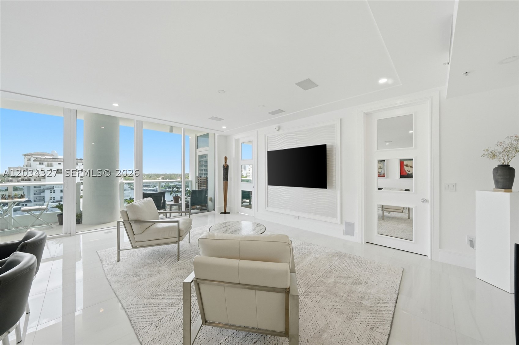 715 Bayshore Dr #705 Fort Lauderdale, FL 33304