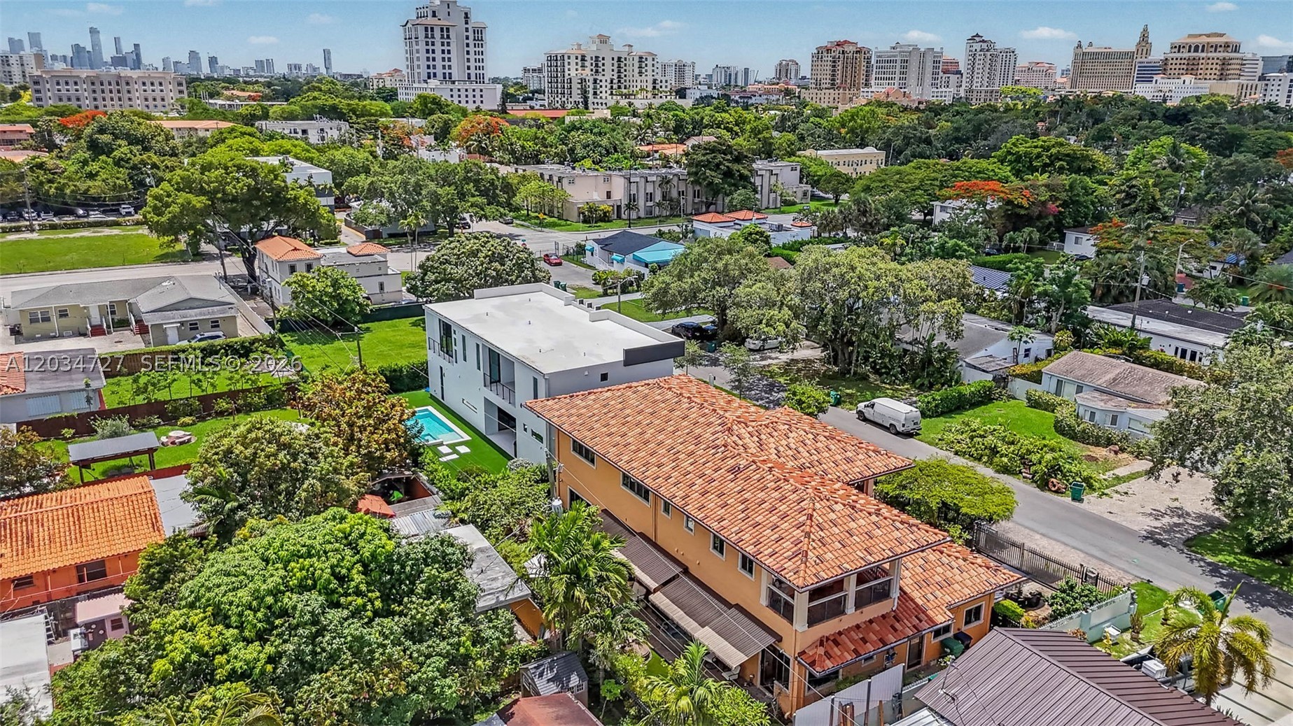 4251 SW 11th St Miami, FL 33134