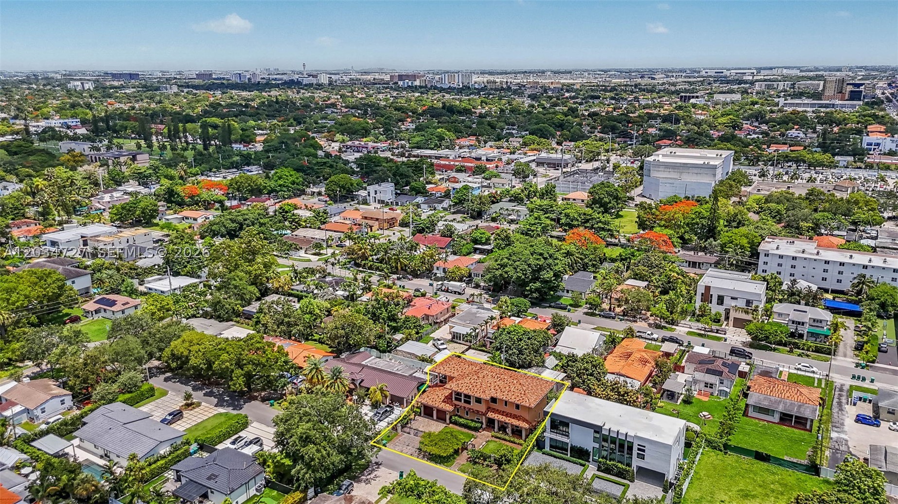 4251 SW 11th St Miami, FL 33134