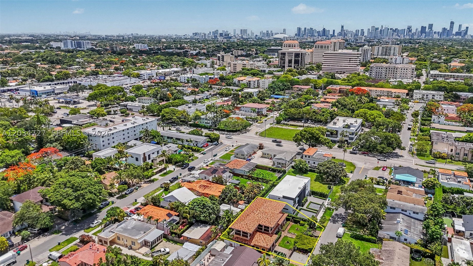 4251 SW 11th St Miami, FL 33134