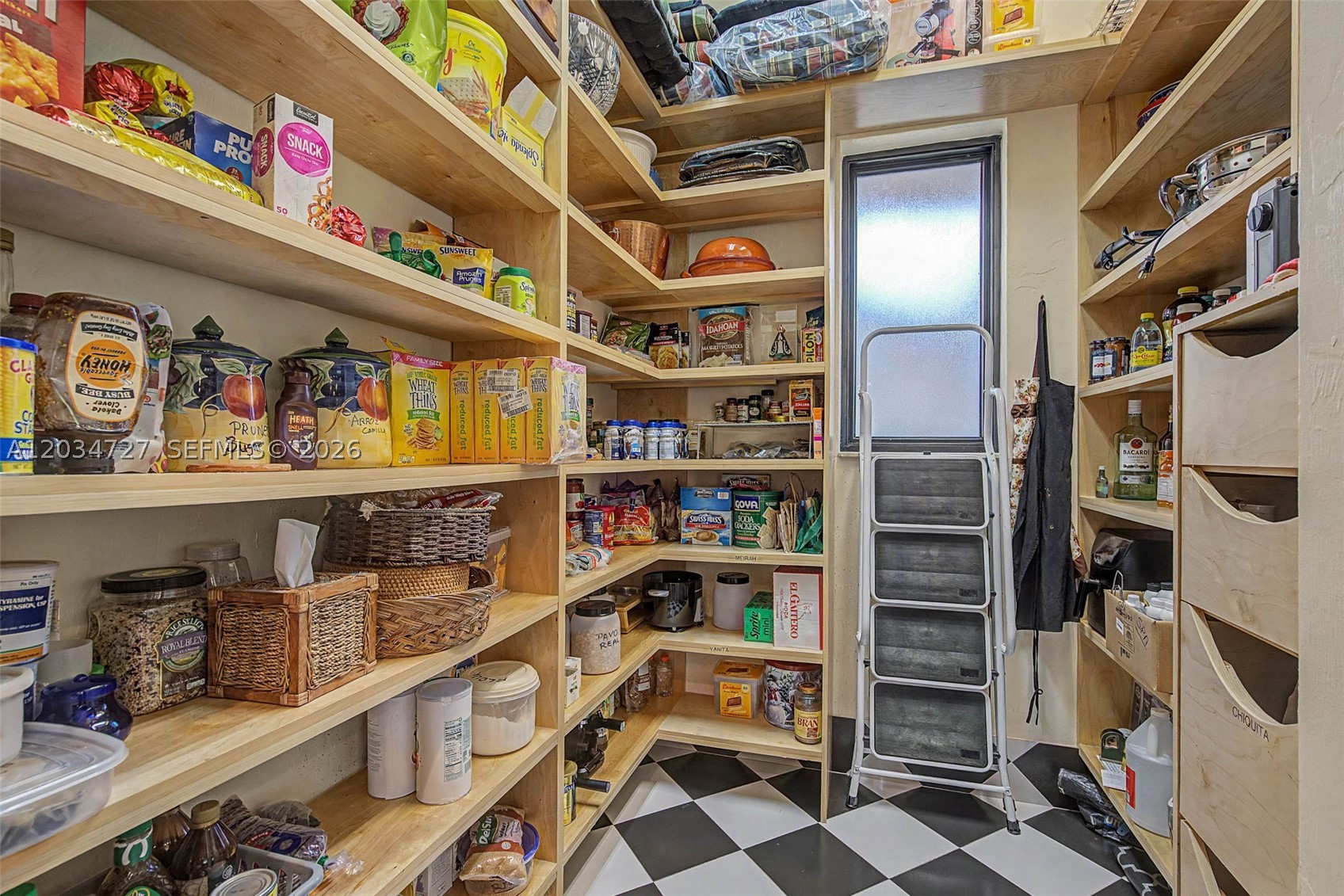 4251 SW 11th St Miami, FL 33134