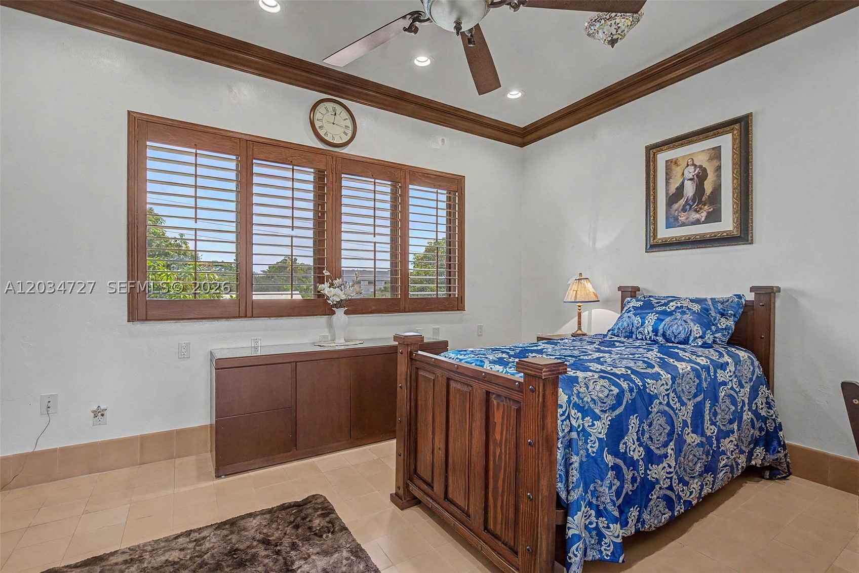 4251 SW 11th St Miami, FL 33134