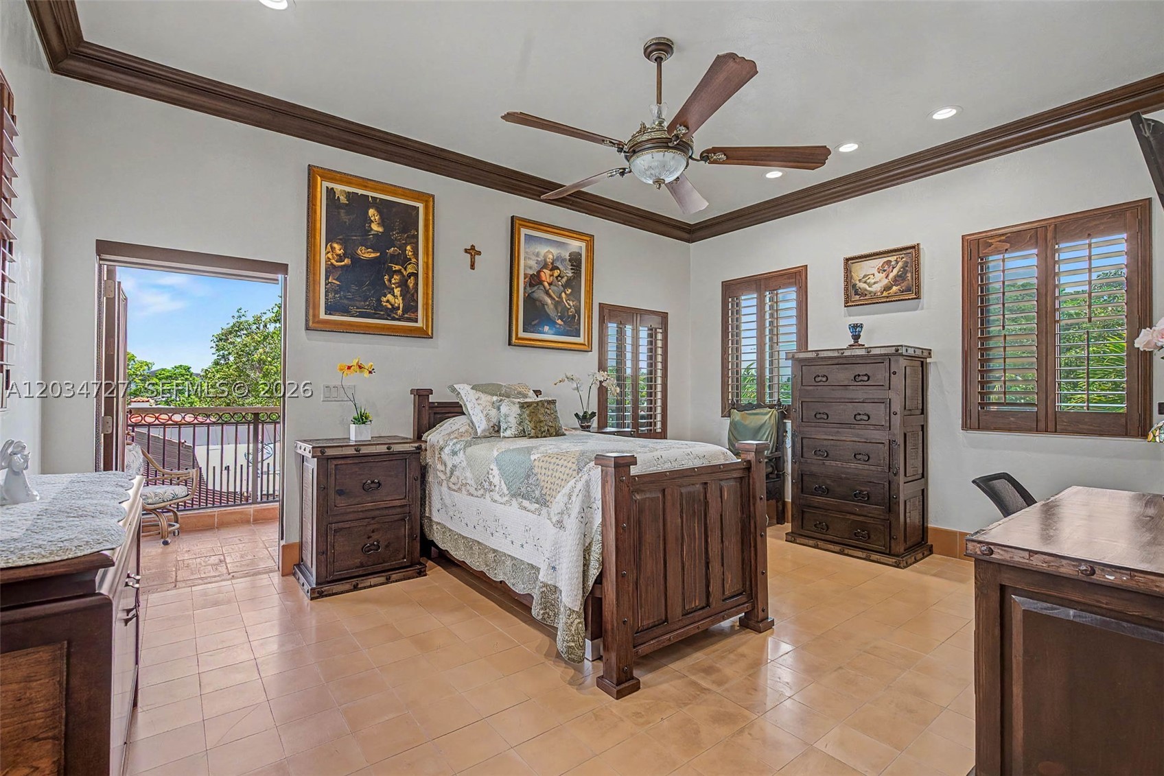 4251 SW 11th St Miami, FL 33134