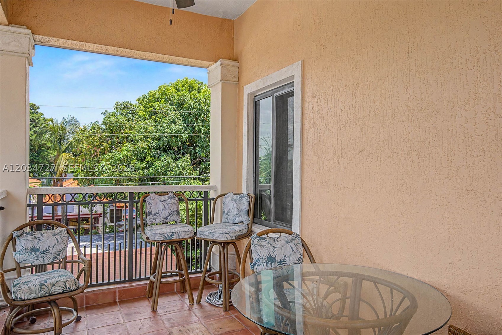 4251 SW 11th St Miami, FL 33134