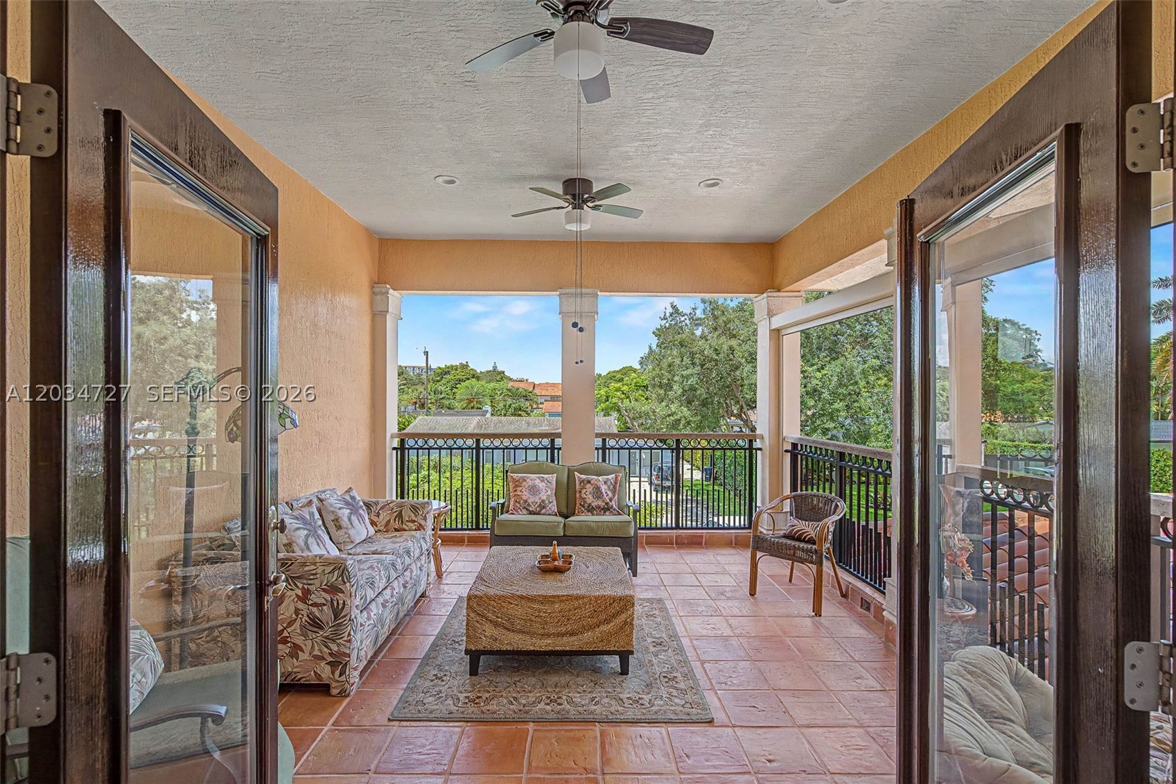 4251 SW 11th St Miami, FL 33134
