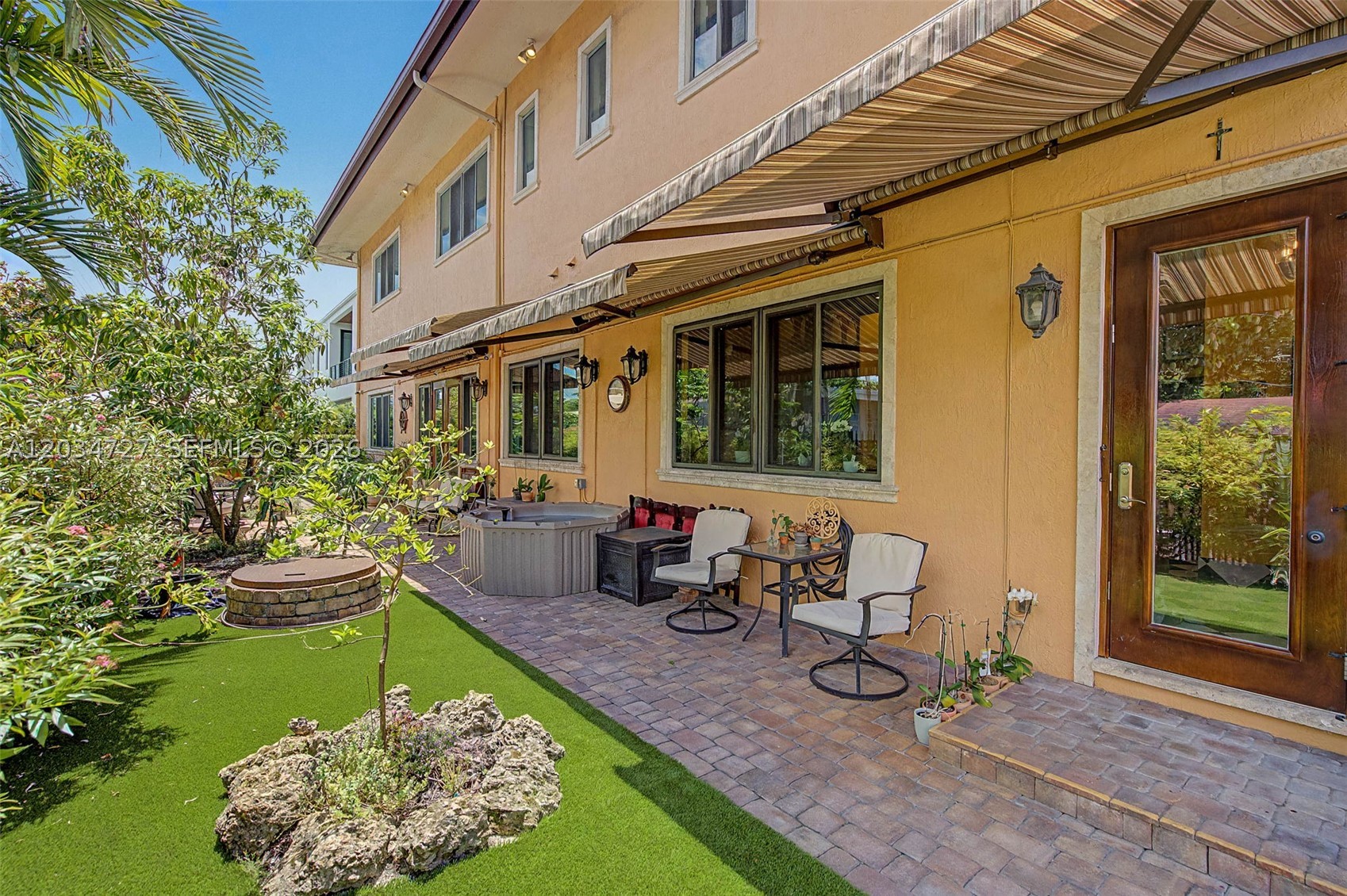 4251 SW 11th St Miami, FL 33134