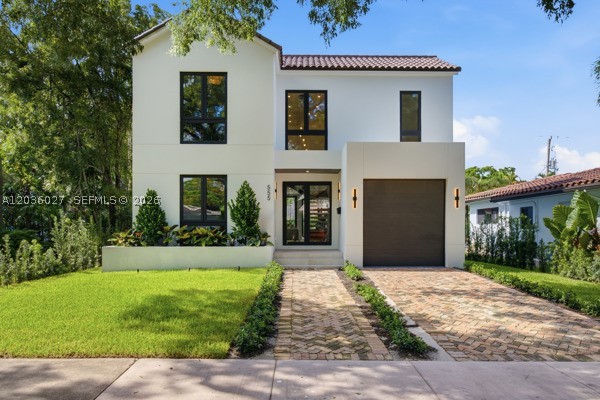 555 Catalonia Ave