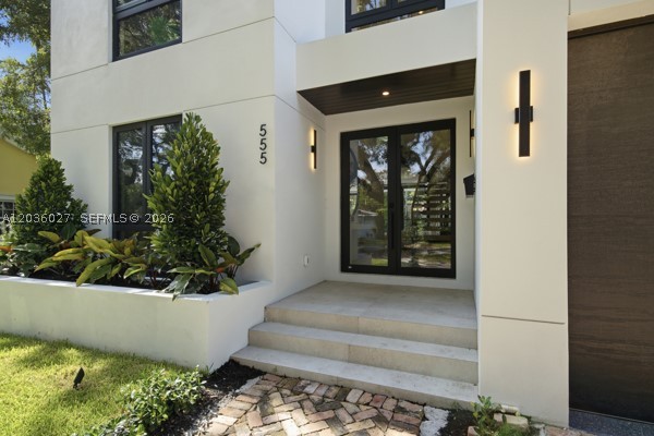 555 Catalonia Ave Coral Gables, FL 33134