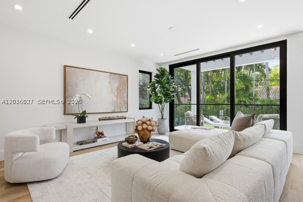 555 Catalonia Ave Coral Gables, FL 33134