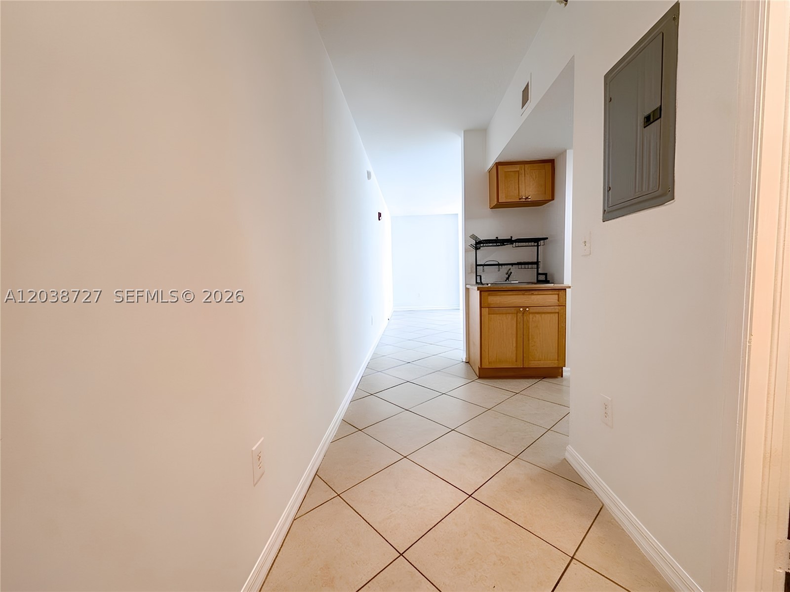 2630 SW 28th St #44 Miami, FL 33133