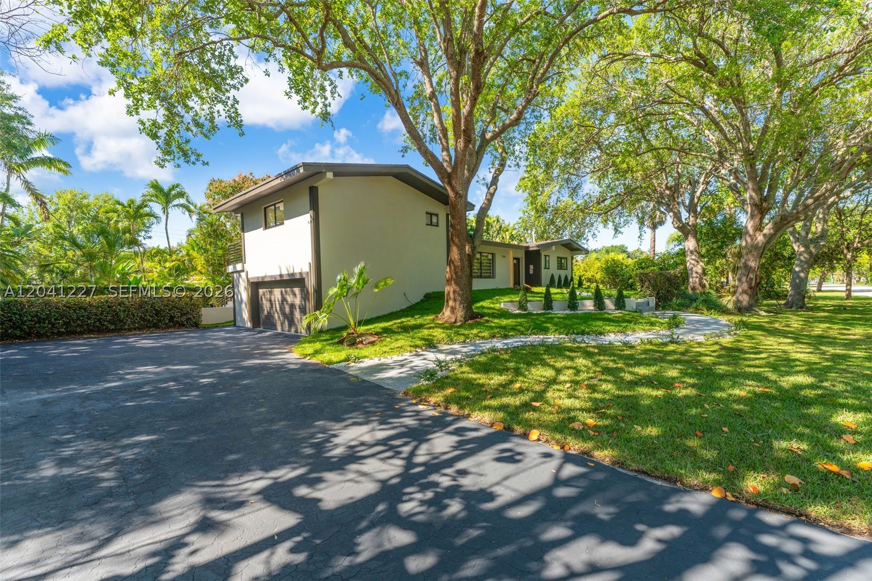 7920 SW 132nd St Pinecrest, FL 33156