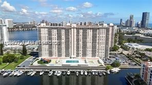 image Winston Towers 1001