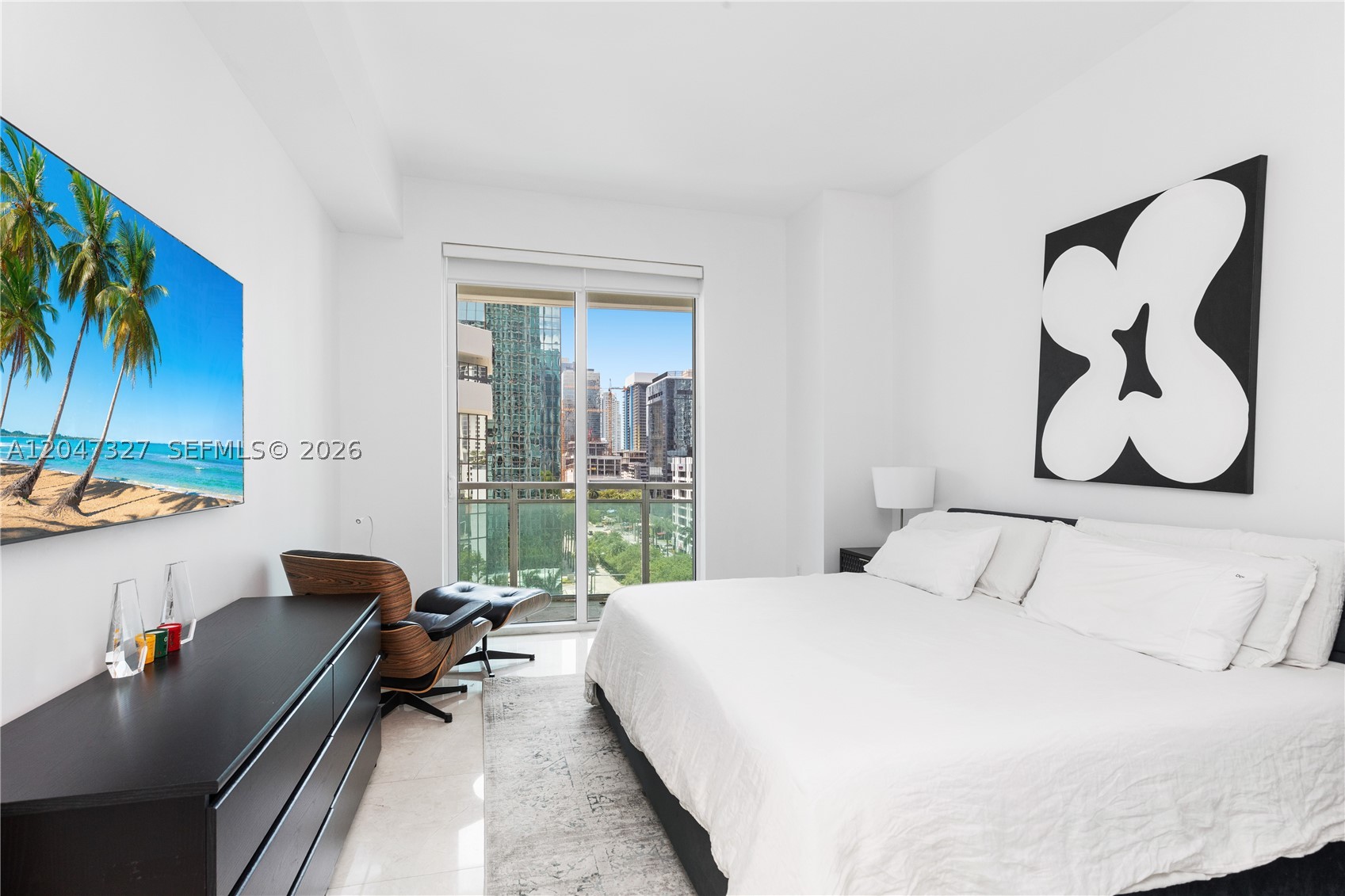 image The Plaza on Brickell West10