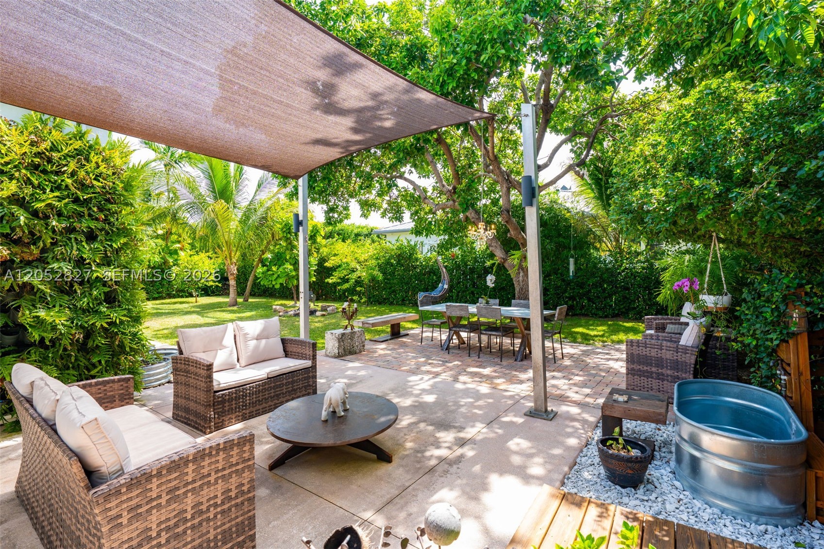 9172 Carlyle Ave Surfside, FL 33154