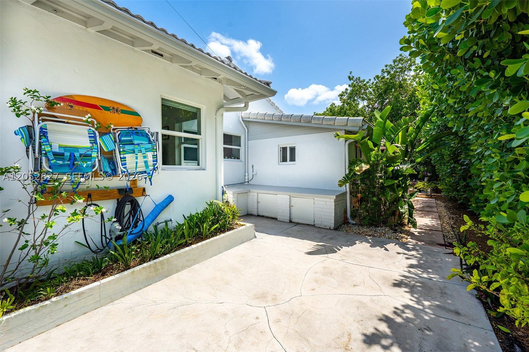 9172 Carlyle Ave Surfside, FL 33154