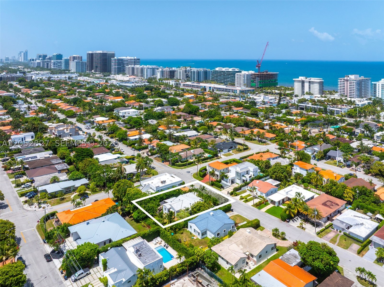 9172 Carlyle Ave Surfside, FL 33154
