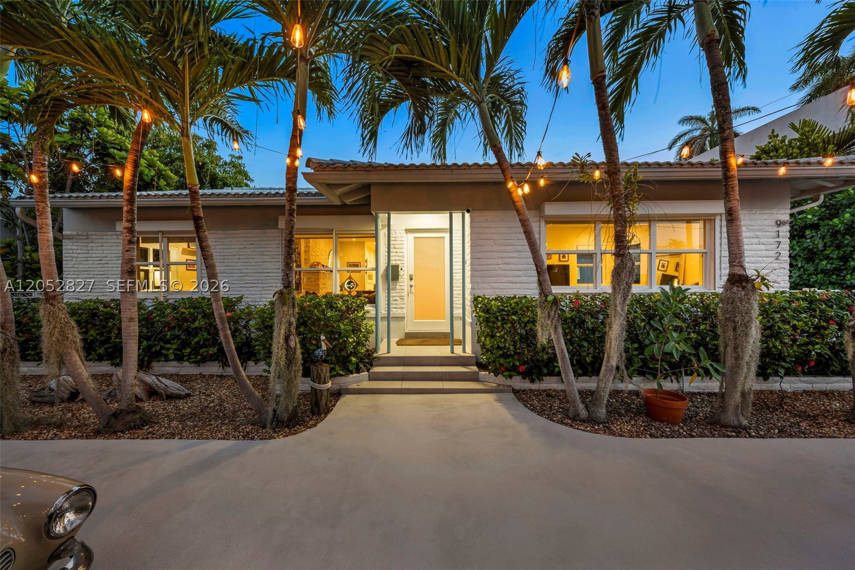 9172 Carlyle Ave Surfside, FL 33154