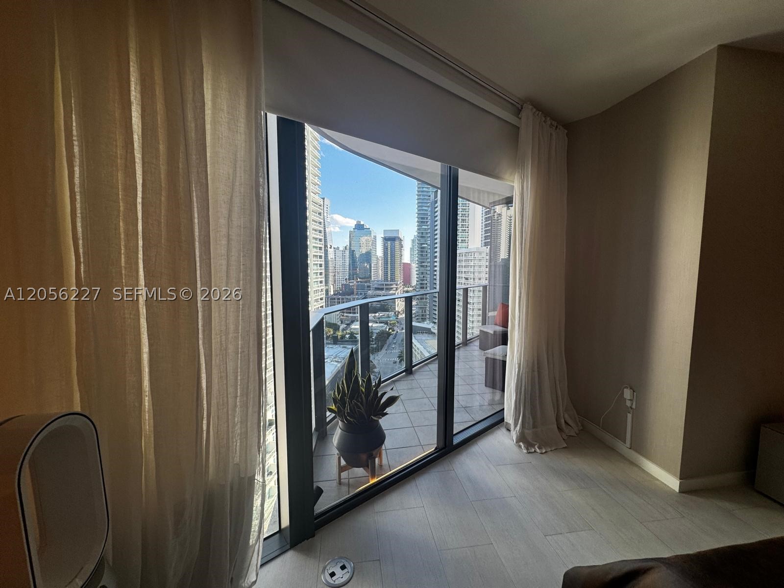 image Brickell Flatiron12