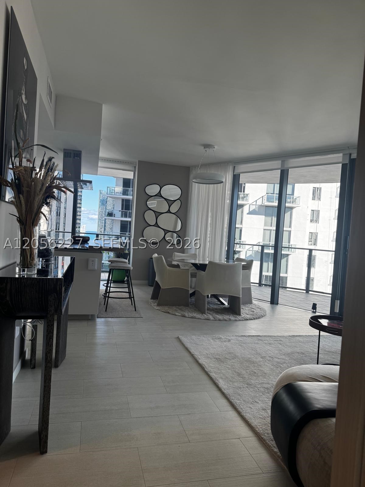 image Brickell Flatiron22