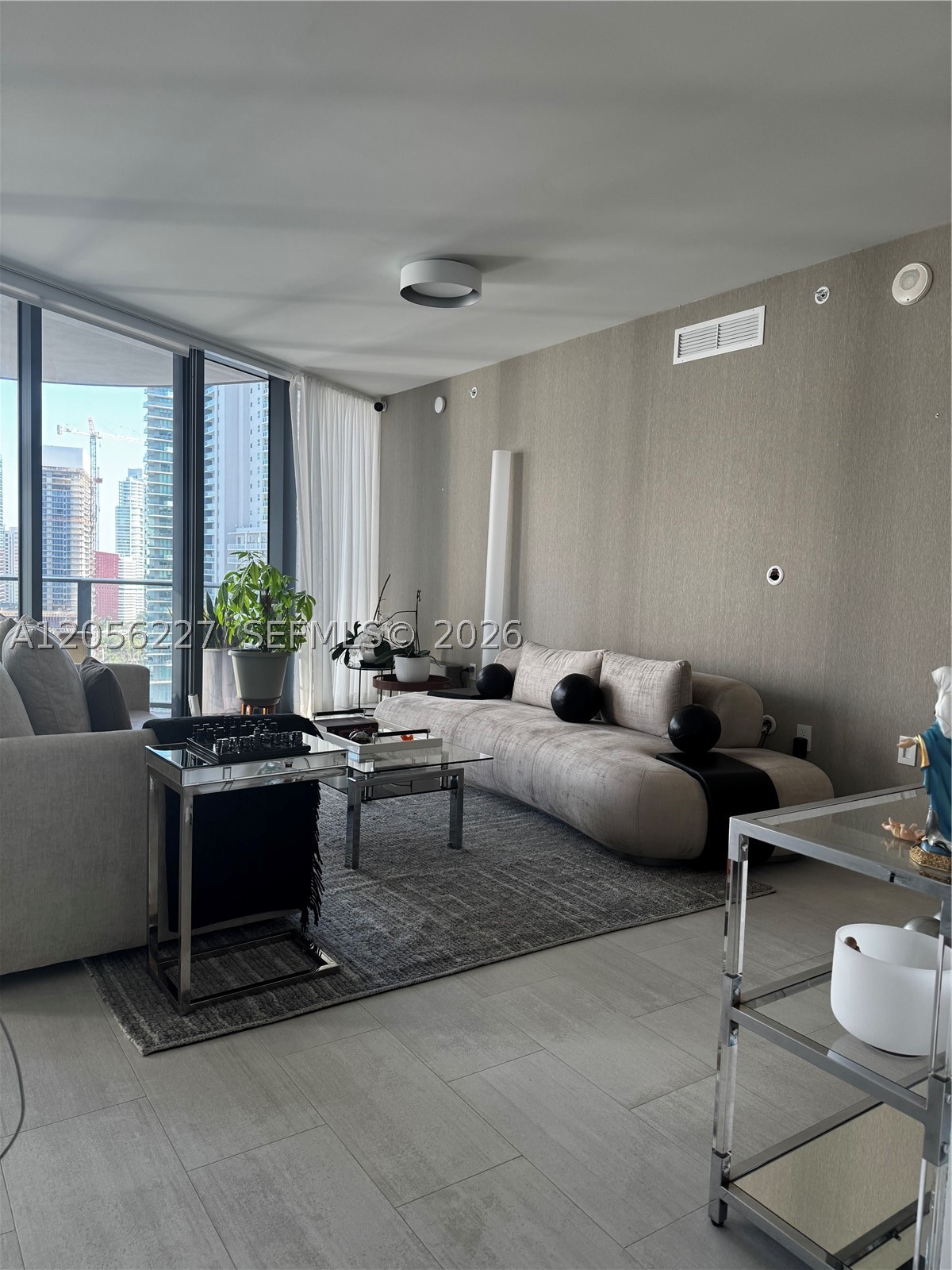 image Brickell Flatiron7