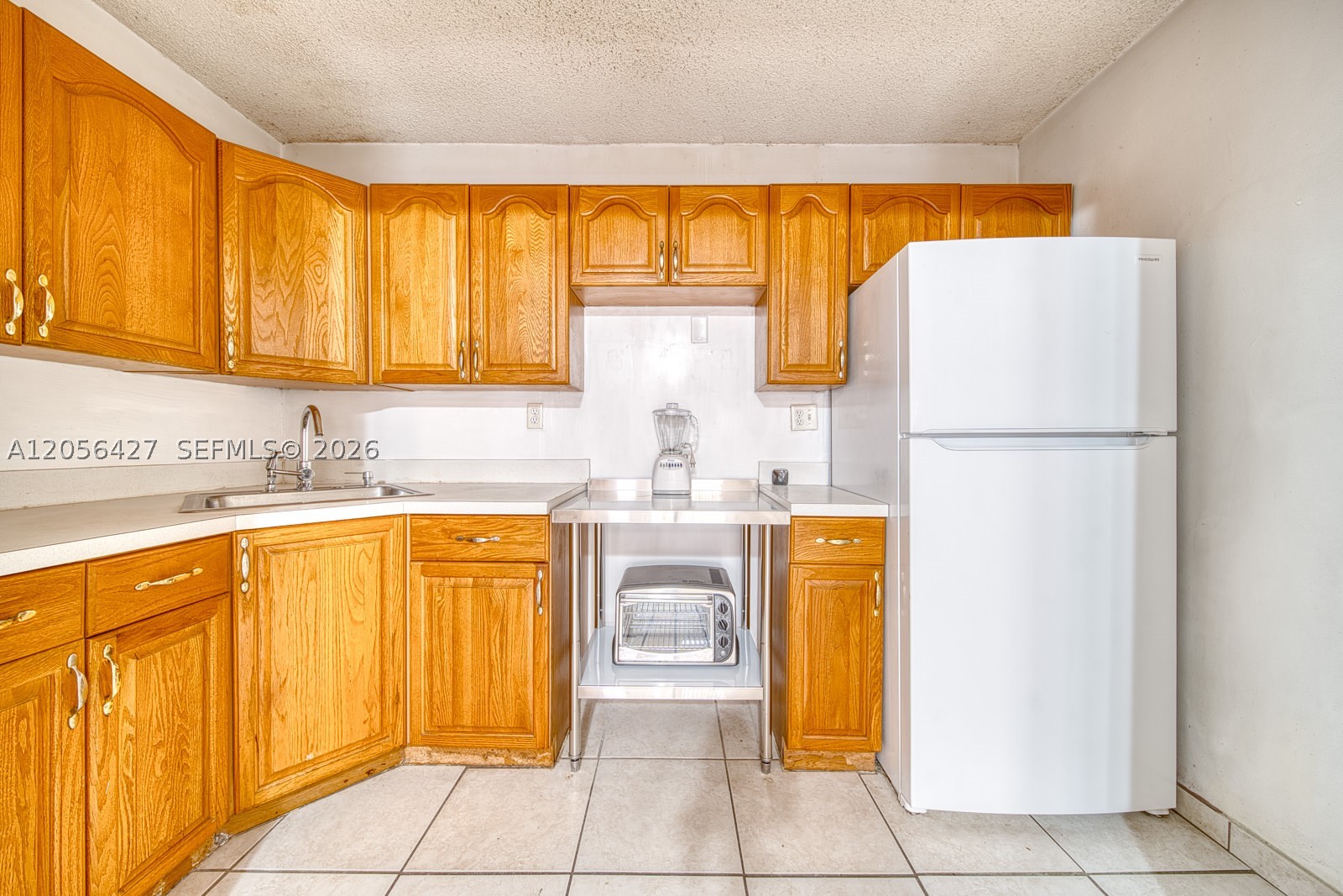 6335 SW 31st St Miami, FL 33155