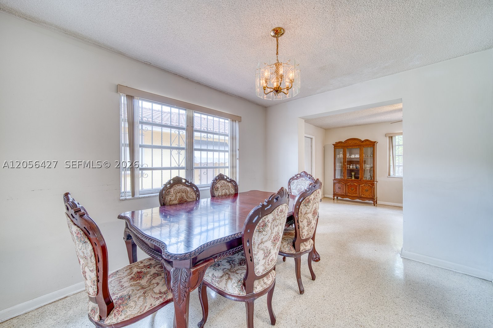 6335 SW 31st St Miami, FL 33155