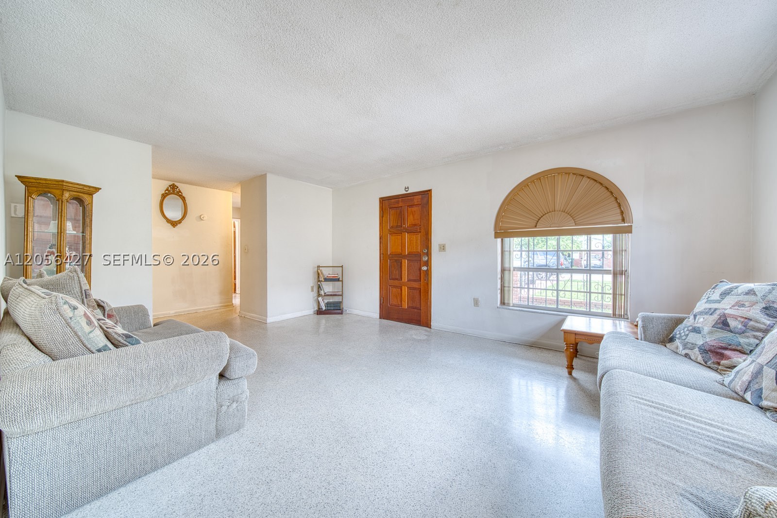 6335 SW 31st St Miami, FL 33155