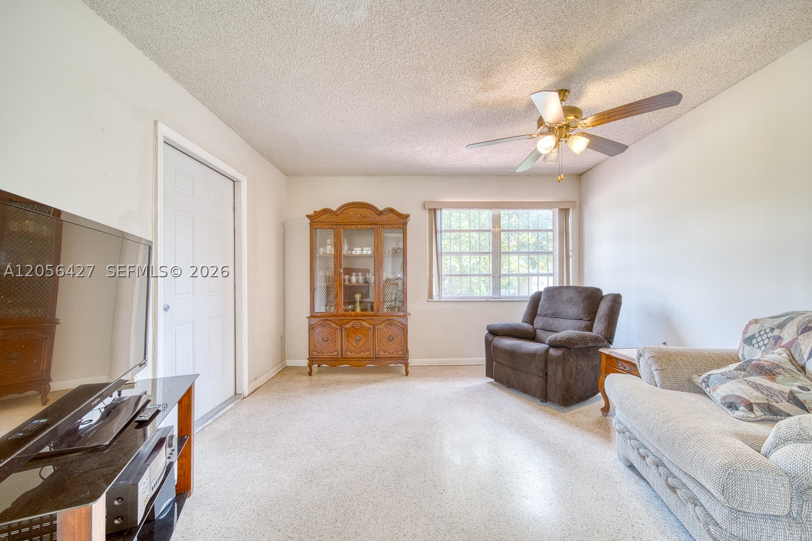 6335 SW 31st St Miami, FL 33155