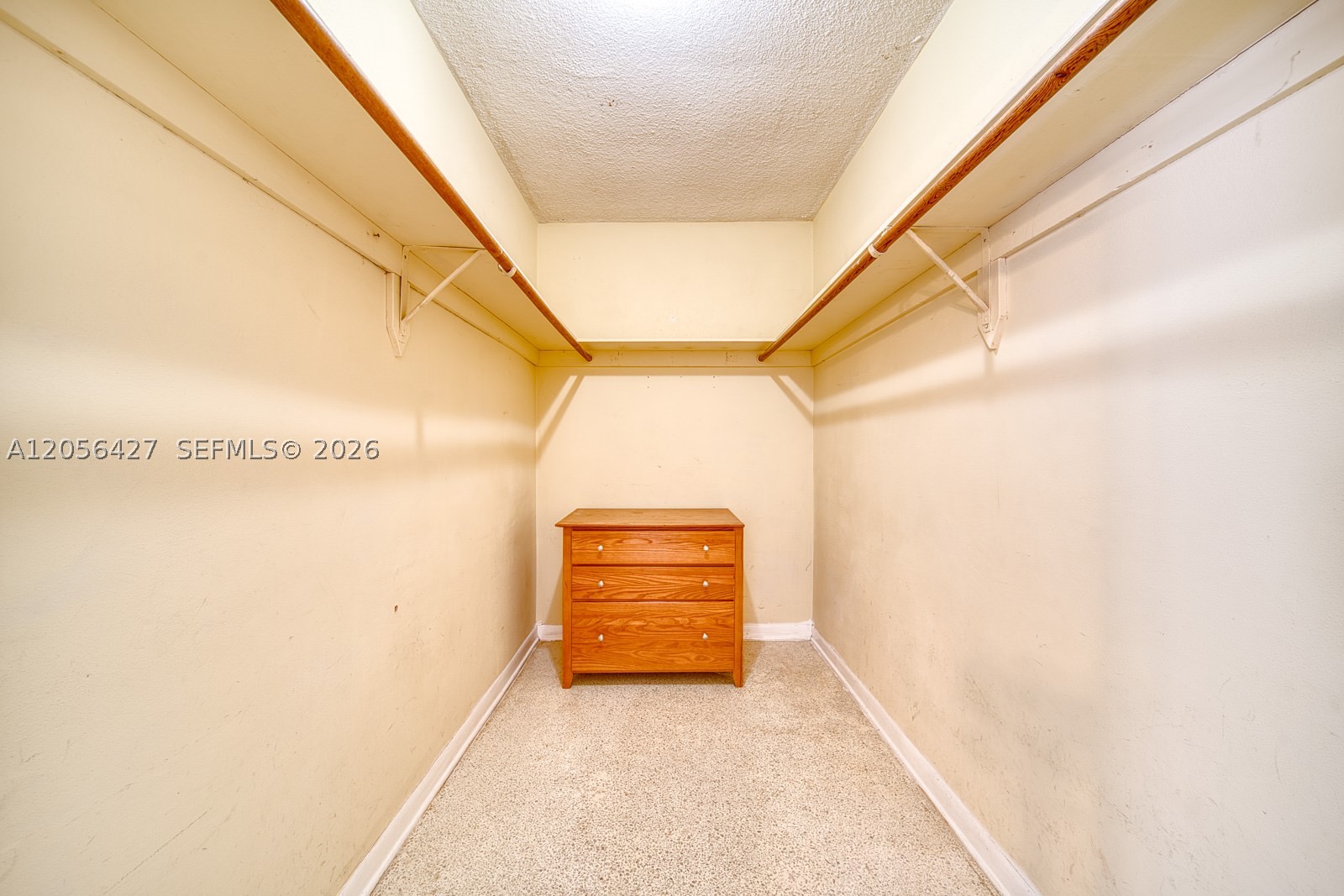 6335 SW 31st St Miami, FL 33155