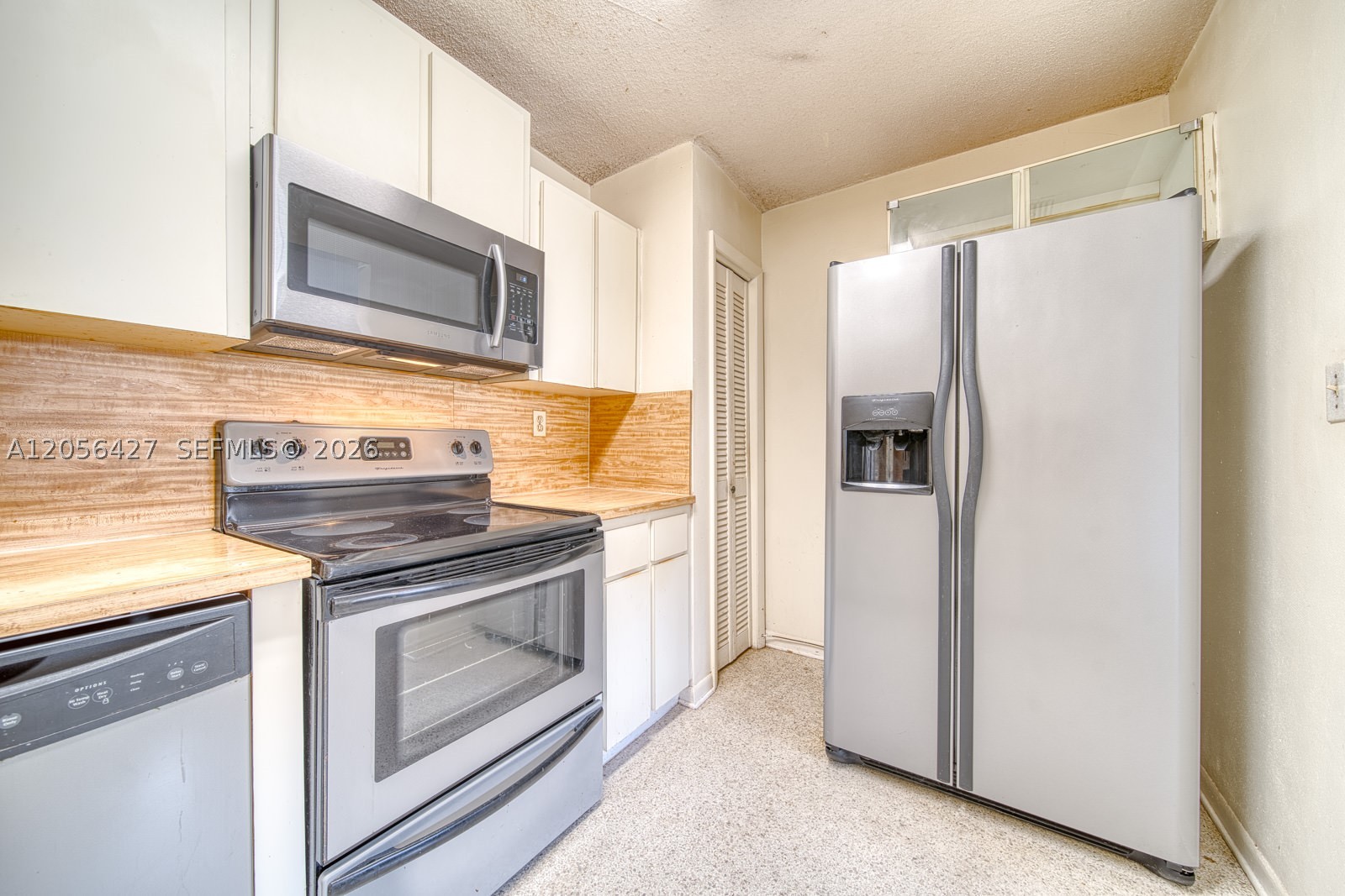 6335 SW 31st St Miami, FL 33155