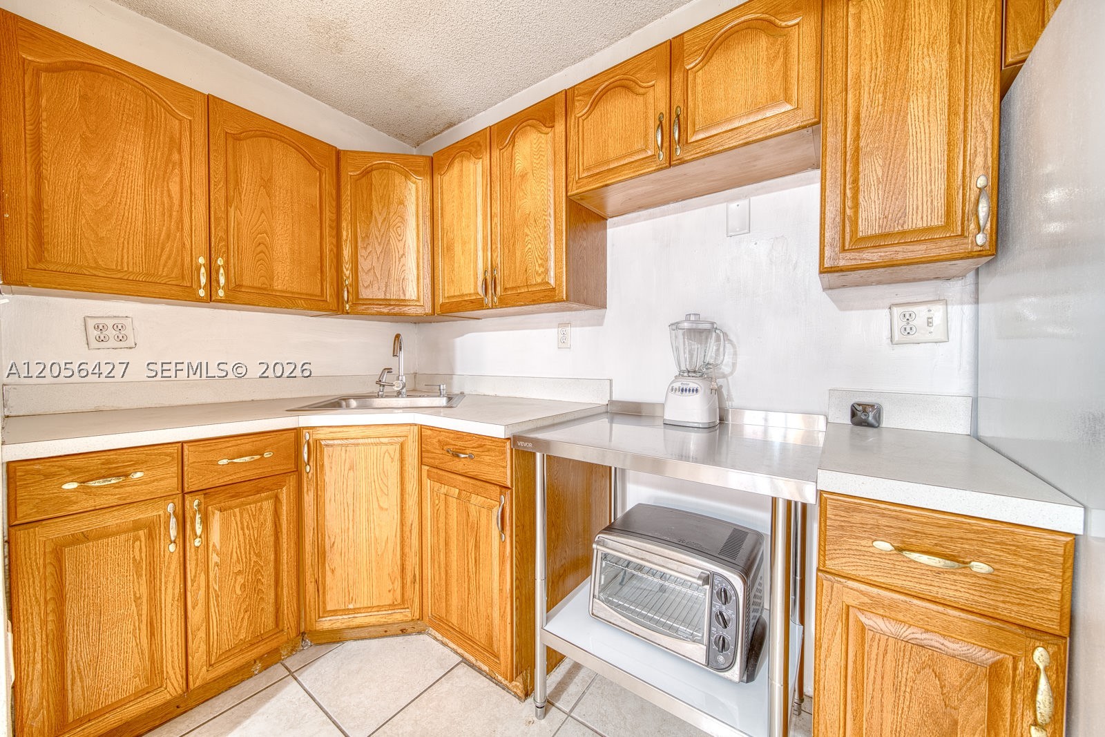 6335 SW 31st St Miami, FL 33155