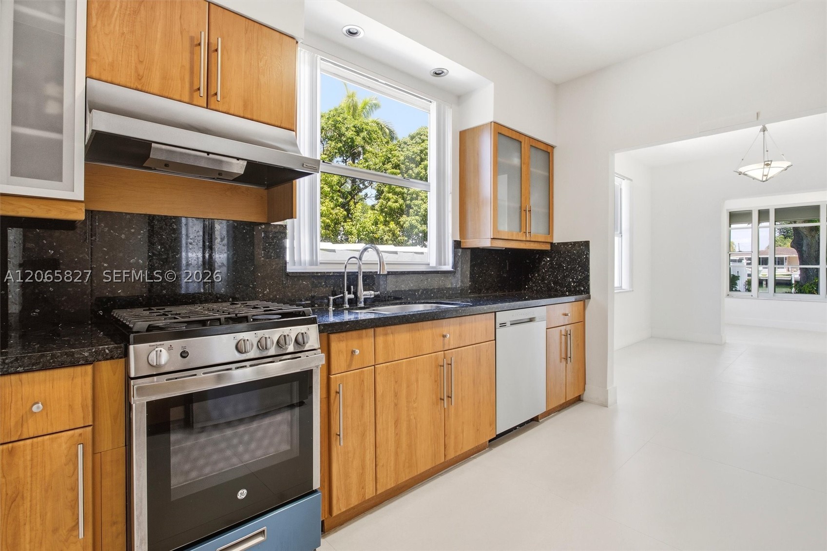 1525 Calais Dr Miami Beach, FL 33141