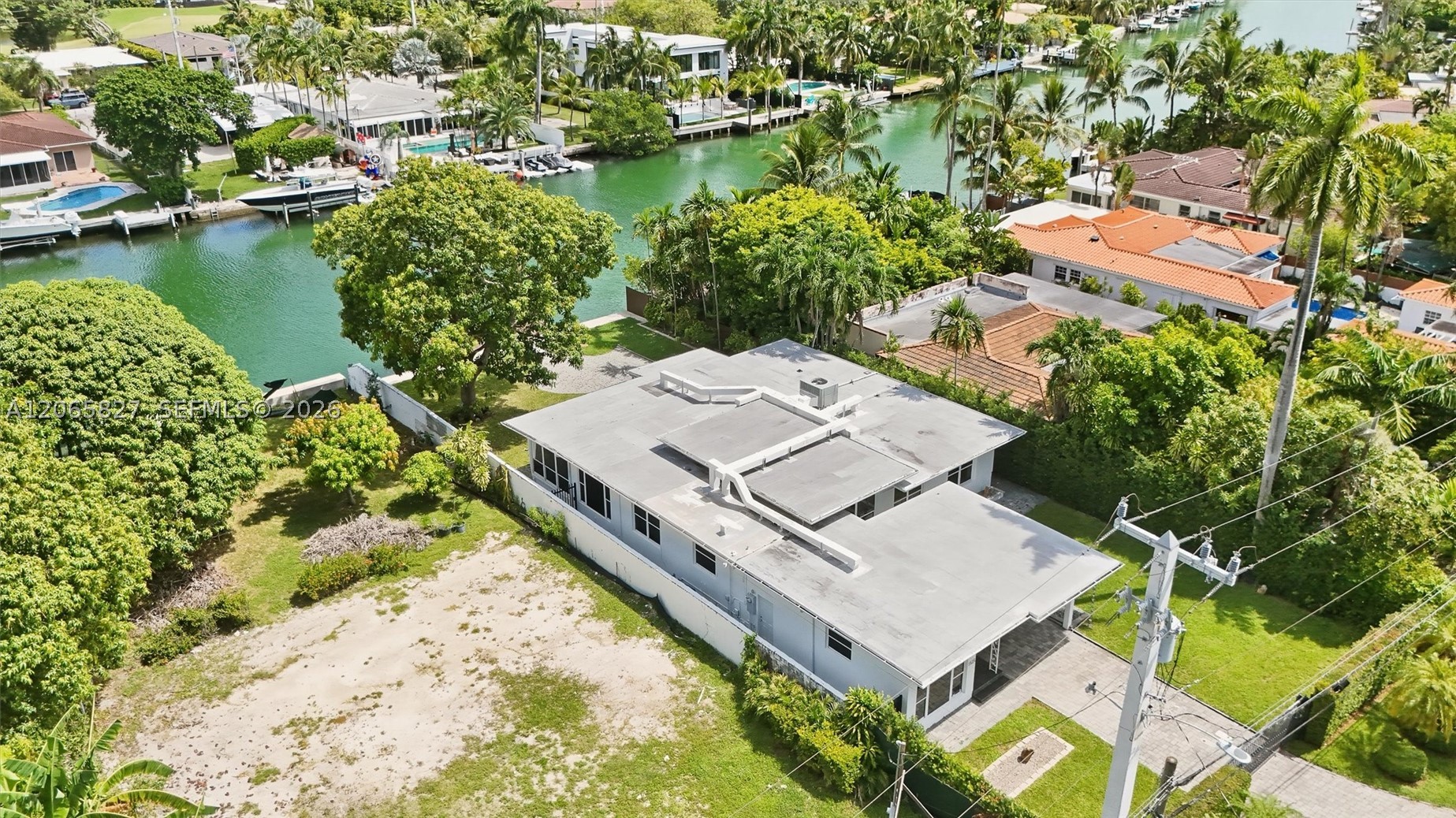 1525 Calais Dr Miami Beach, FL 33141