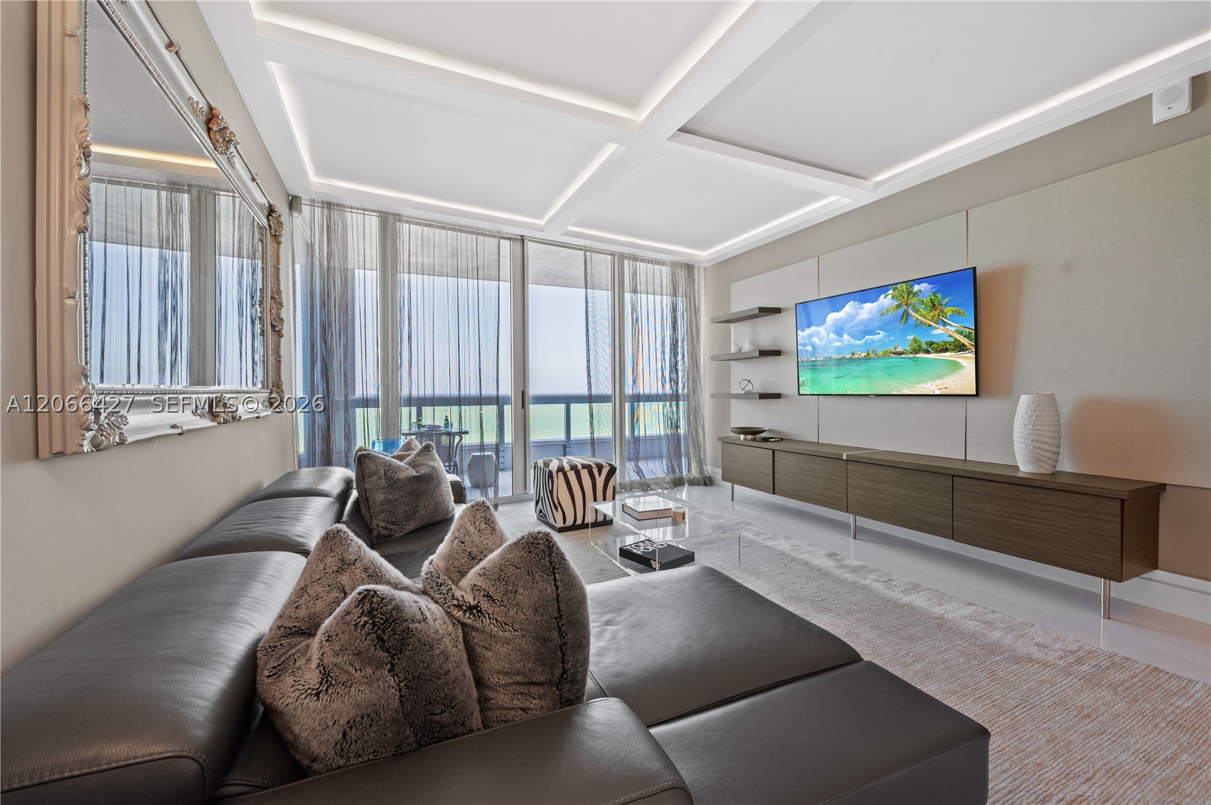 6899 Collins Ave #702
