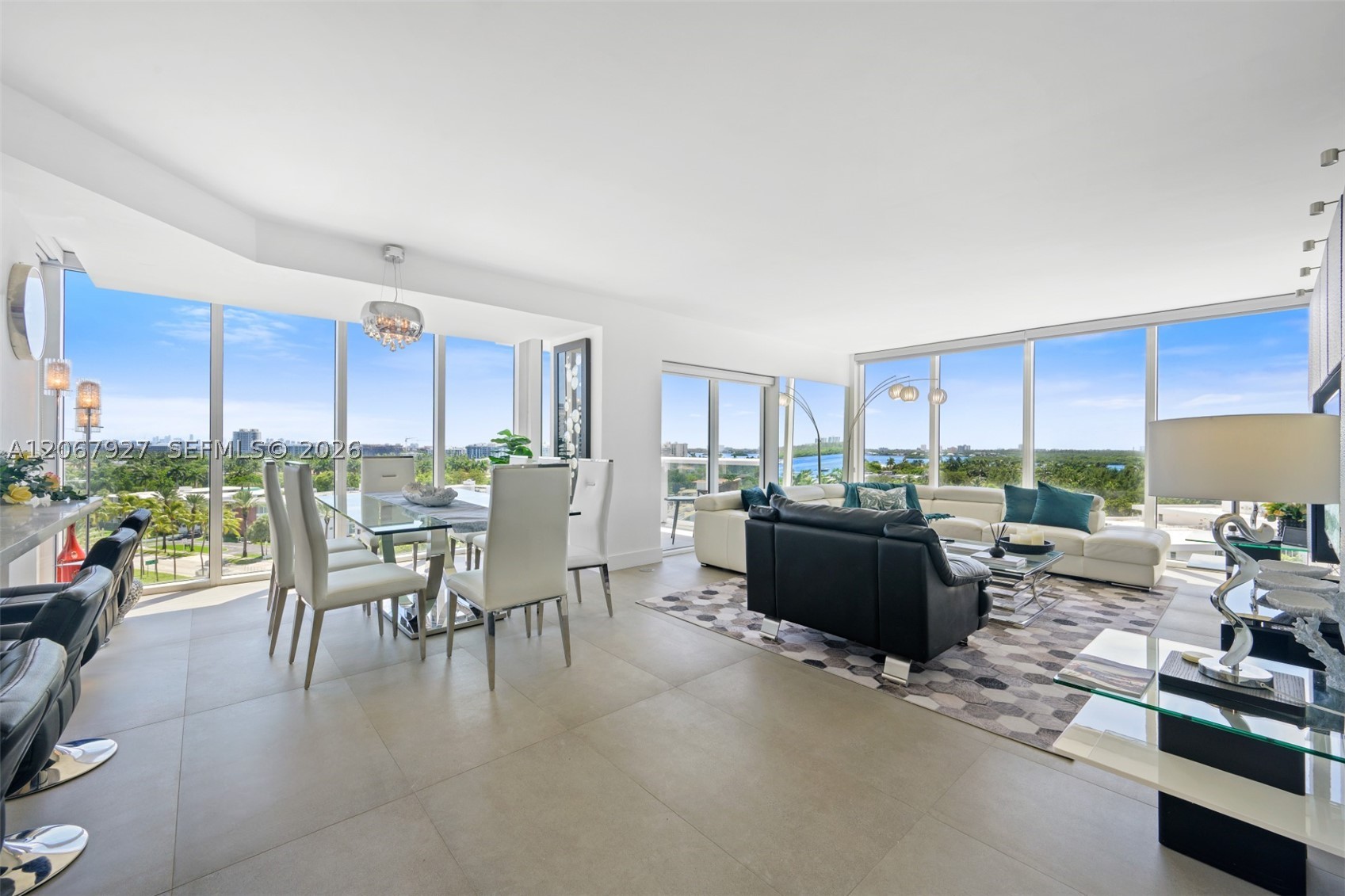10275 Collins Ave #722