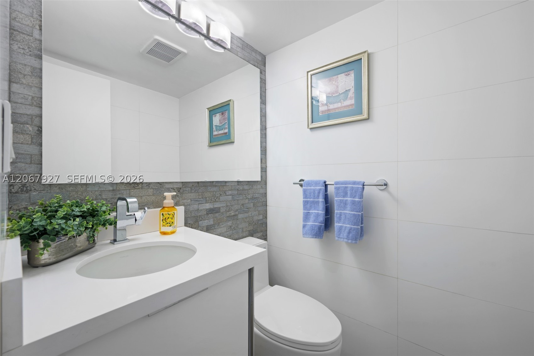 image Harbour House14