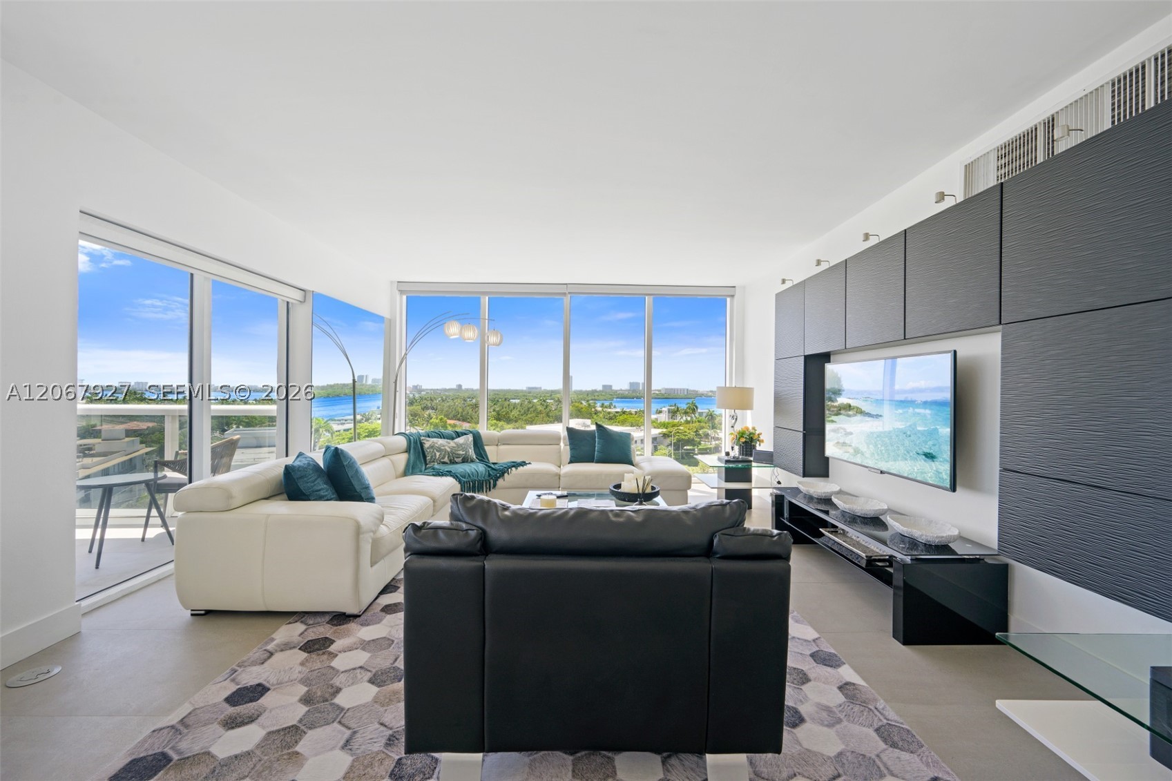 image Harbour House1