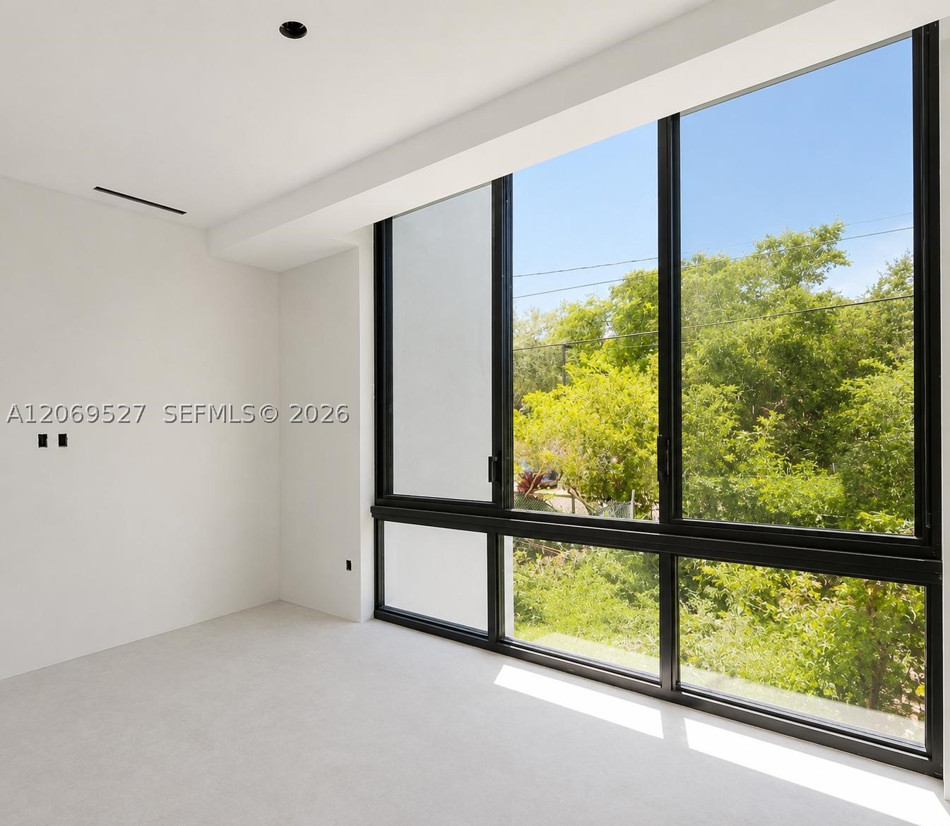 2377 SE 15th St Pompano Beach, FL 33062