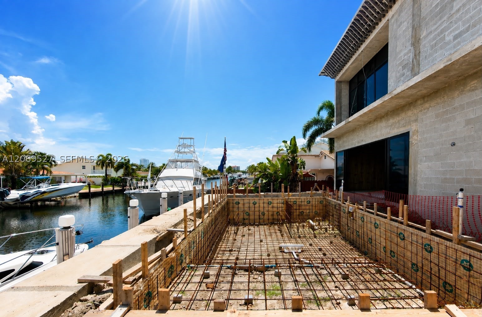 2377 SE 15th St Pompano Beach, FL 33062