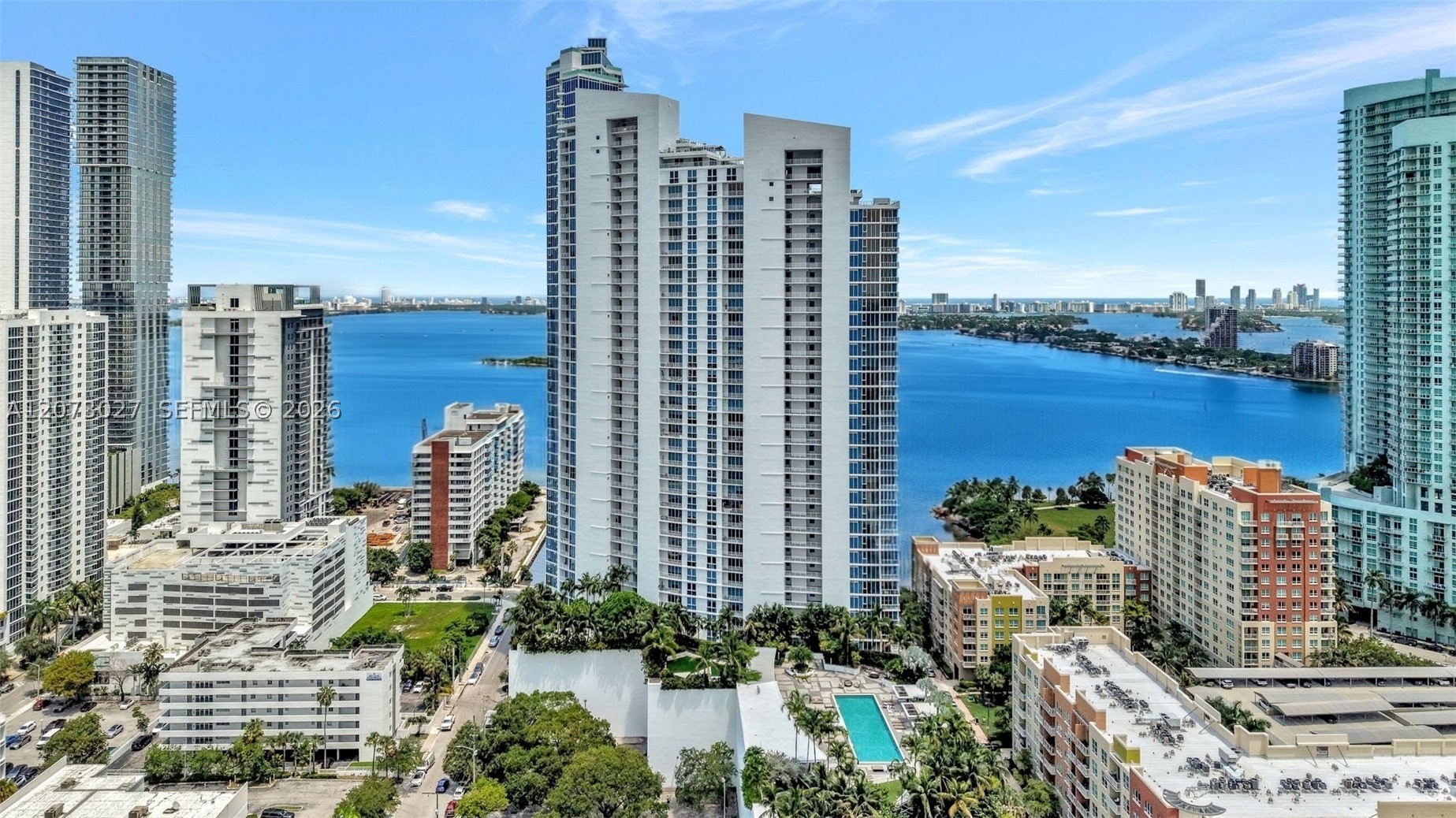 2020 N Bayshore Dr #708