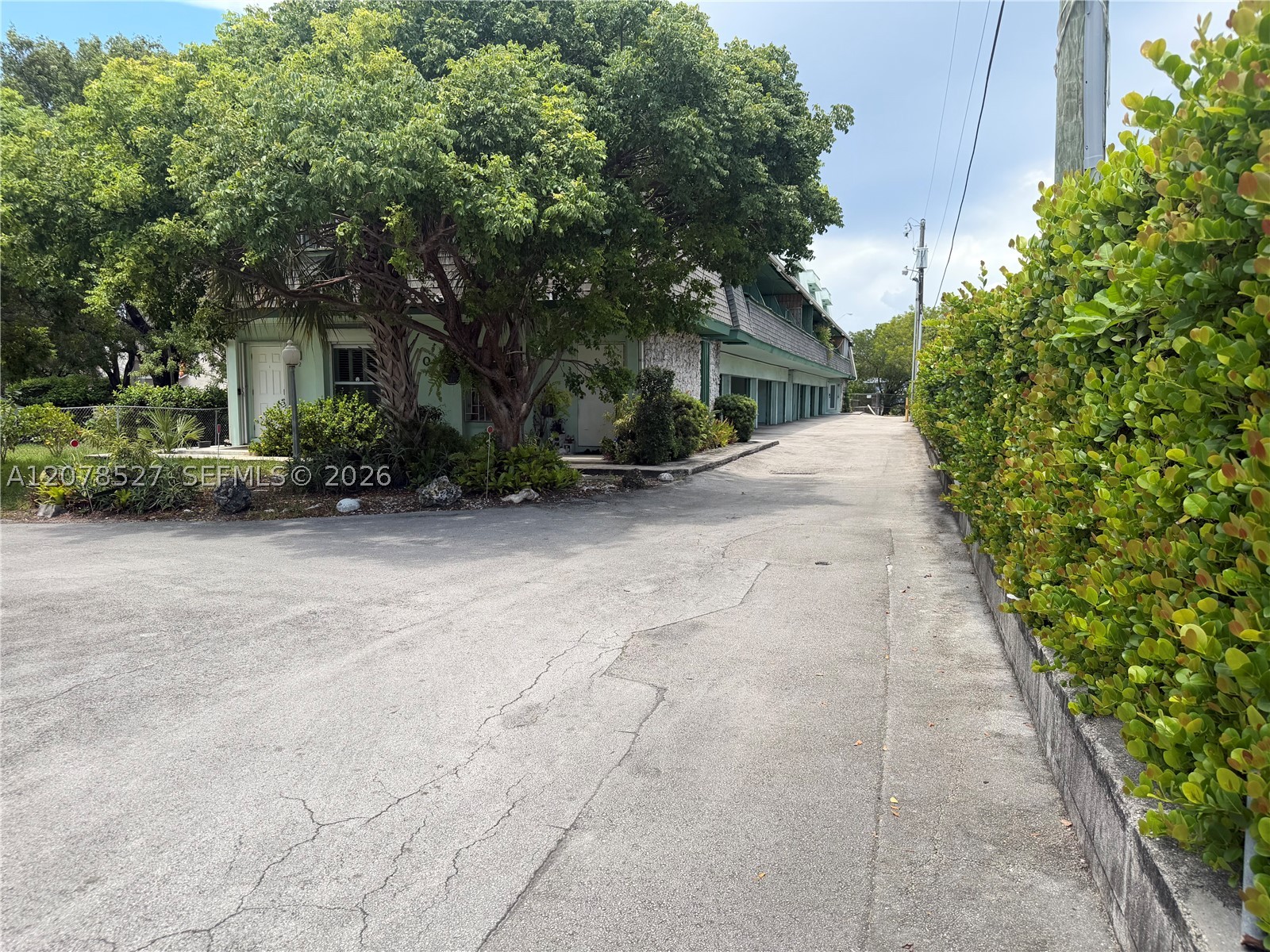 701 S Royal Poinciana Blvd #12